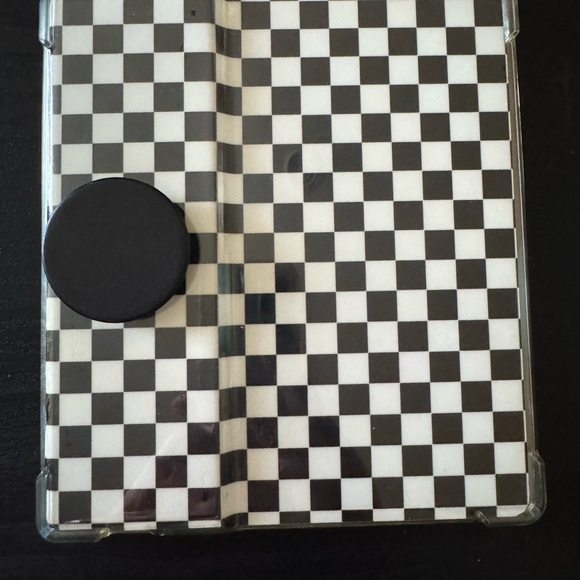 2019 Kindle Oasis - Picture 2 of 3